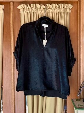 entro Shiny Black V-Neck Satin Dolman Blouse NWT